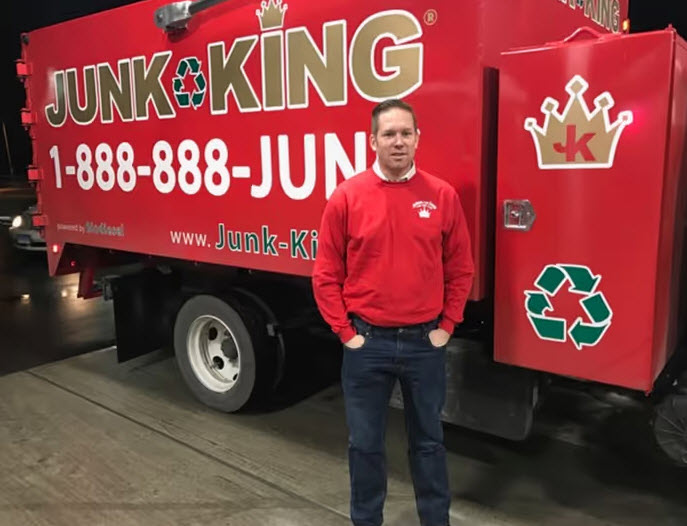 junk king employee